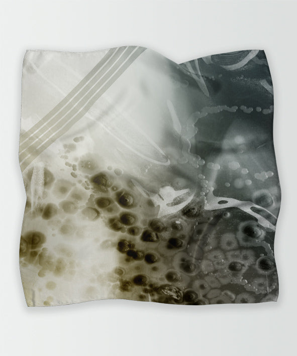 PURE QUINTESENCE SCARF