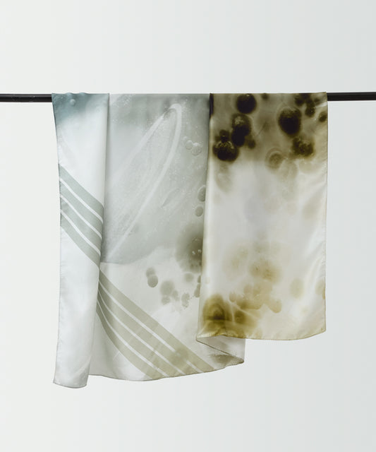 PURE QUINTESENCE SCARF