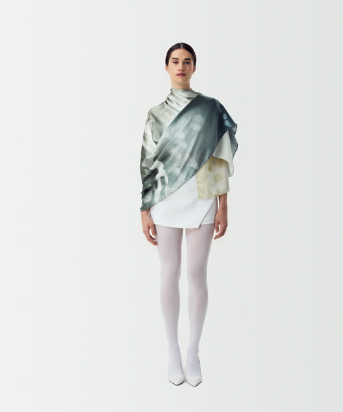 PURE QUINTESENCE SCARF